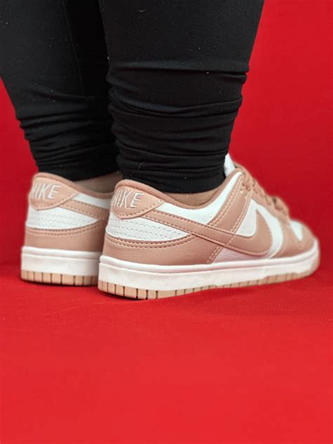 dunk low nude